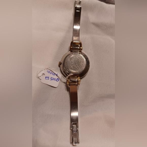 FOSSIL ES 3250 GOLD/SILVER BRACELET WATCH WITH CRYSTALS - Picture 5 of 8